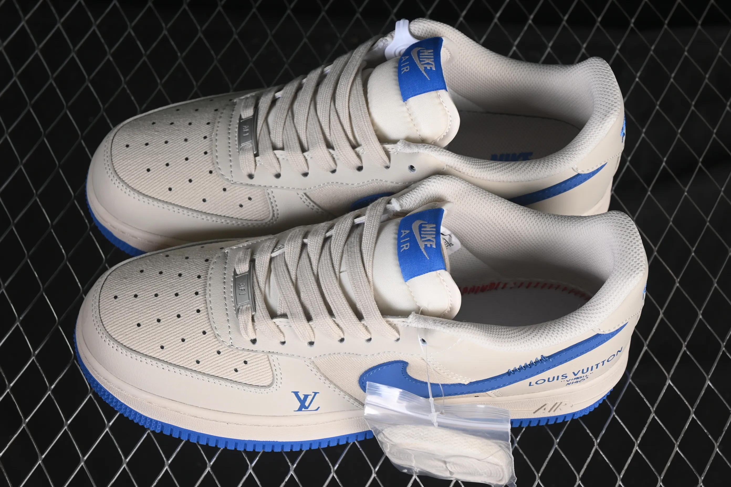 All categories Nk Air Force 1 Air Force series Nk Air Force 1 Low Air Force low-top Nike Air Force 1'07 Low LV co-branded mesh stitching beige Air Force 1 low-top casual sneakers QW5836-025